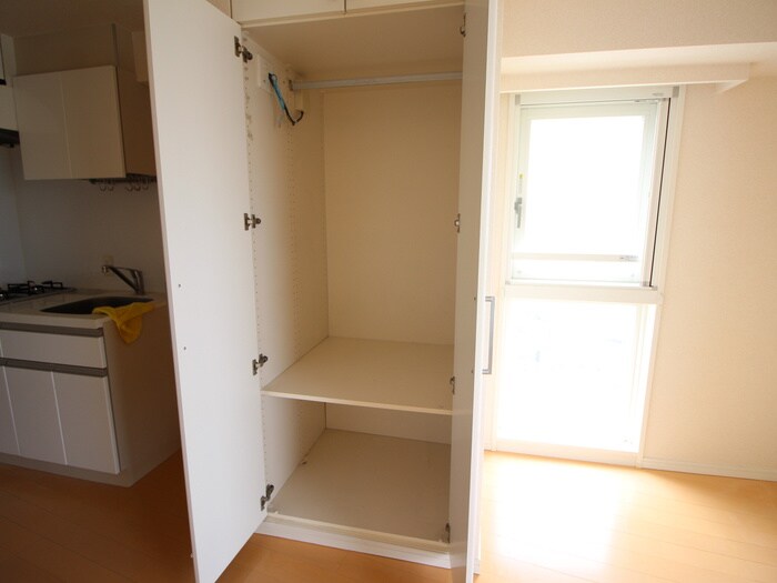 物件内観写真13　(収納)