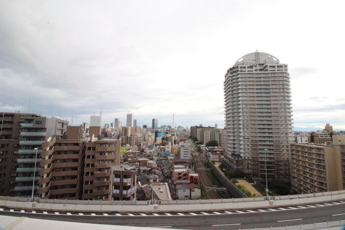 物件内観写真22　(室内からの展望)