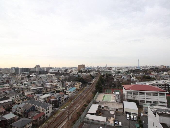 物件内観写真22　(室内からの展望)