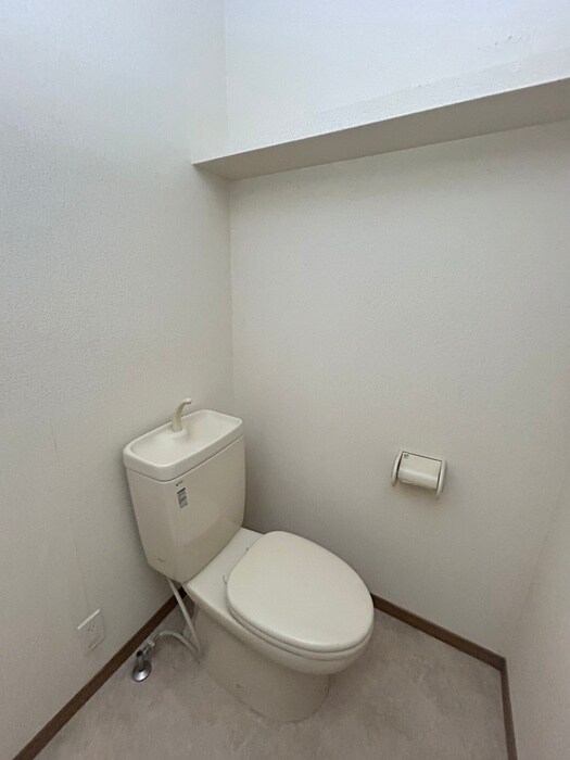 物件内観写真13　(トイレ)