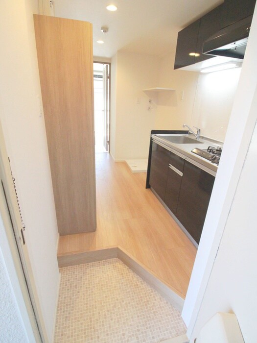 物件内観写真8　(玄関)