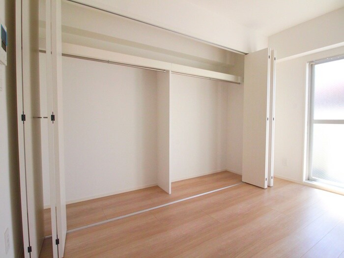 物件内観写真15　(収納)