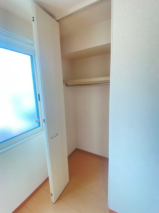 物件内観写真18　(収納)