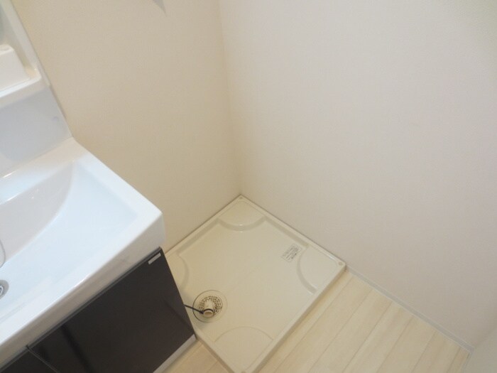 物件内観写真11　(洗濯機置場)