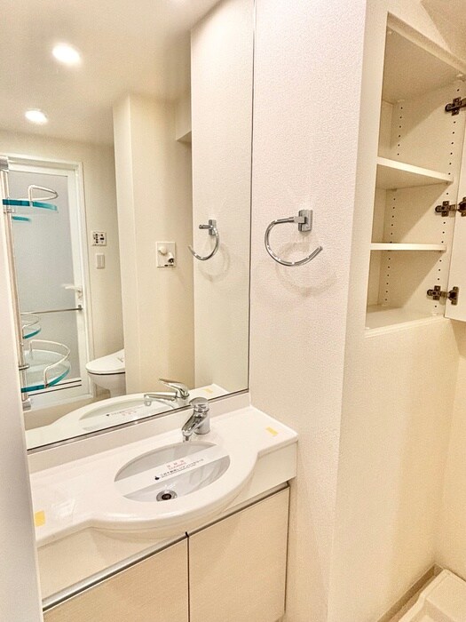 物件内観写真8　(洗面)