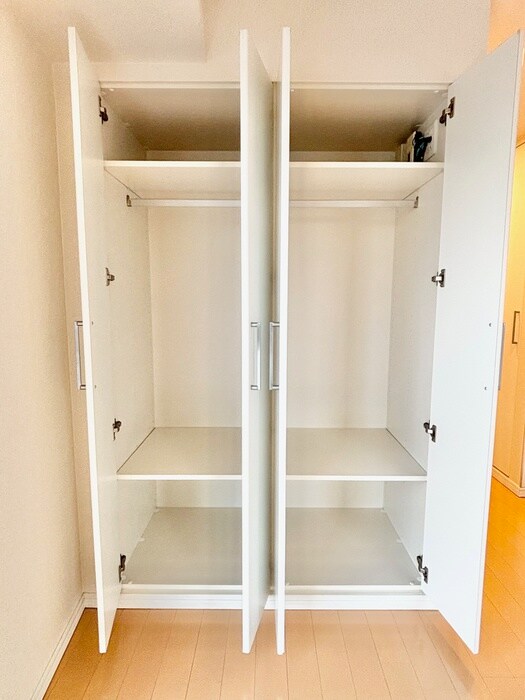 物件内観写真13　(収納)