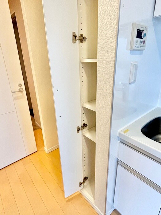 物件内観写真22　(収納)