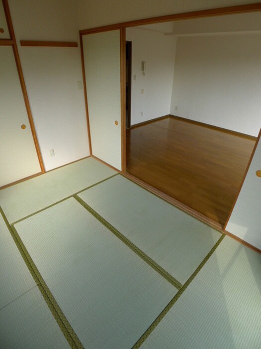 物件内観写真10　(内観写真)