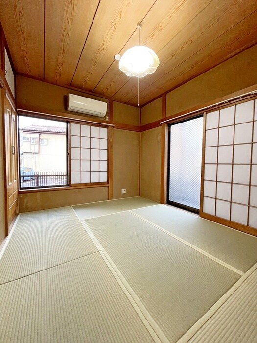 物件内観写真8　(居室)