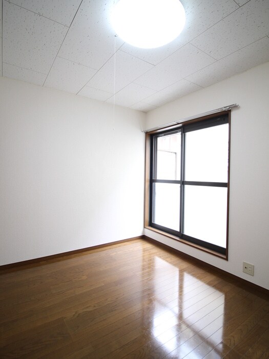 物件内観写真11　(居室)