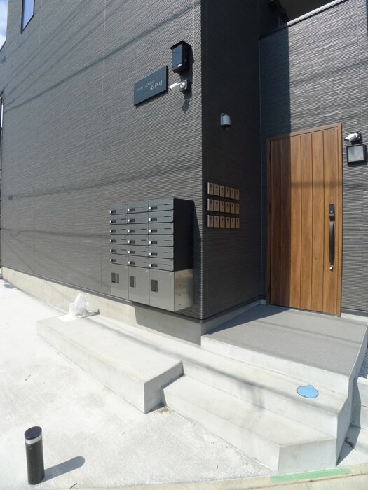 物件外観写真3　(駐輪場)