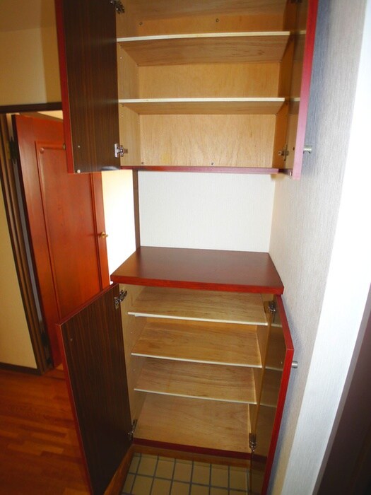 物件内観写真16　(靴箱)