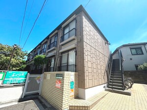 カトルセゾン外観写真