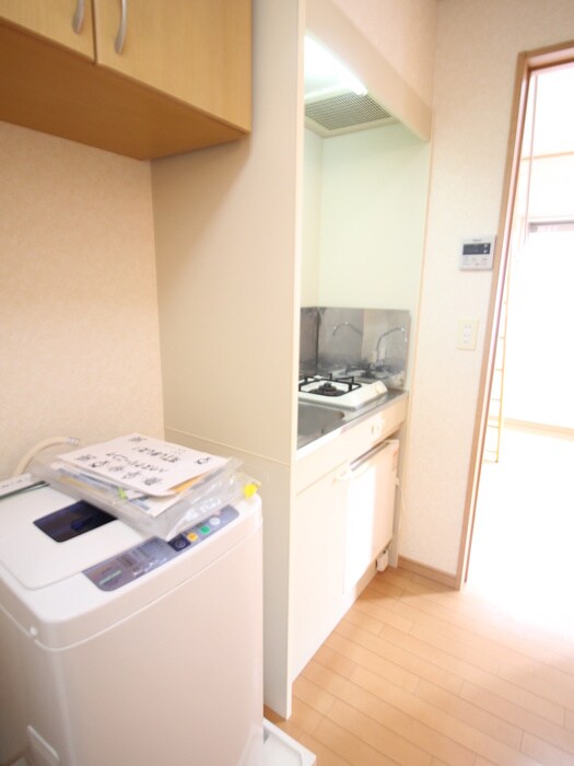 物件内観写真20　(洗濯機置場)