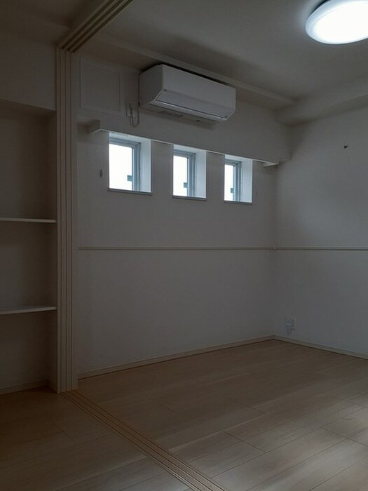 物件内観写真11　(居室)