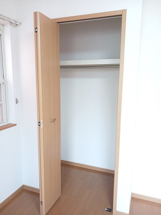 物件内観写真10　(収納)