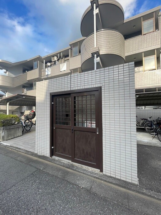 物件外観写真6　(建物設備)