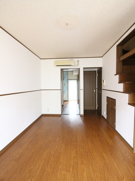 物件内観写真10　(居室)