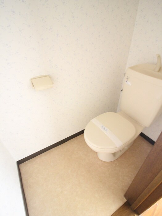 物件内観写真13　(トイレ)