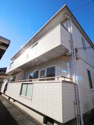東二番館外観写真