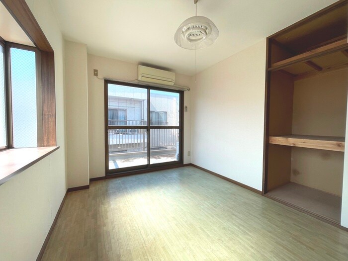 物件内観写真7　(居室)