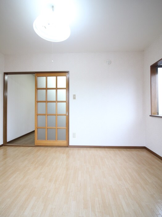 物件内観写真9　(居室)