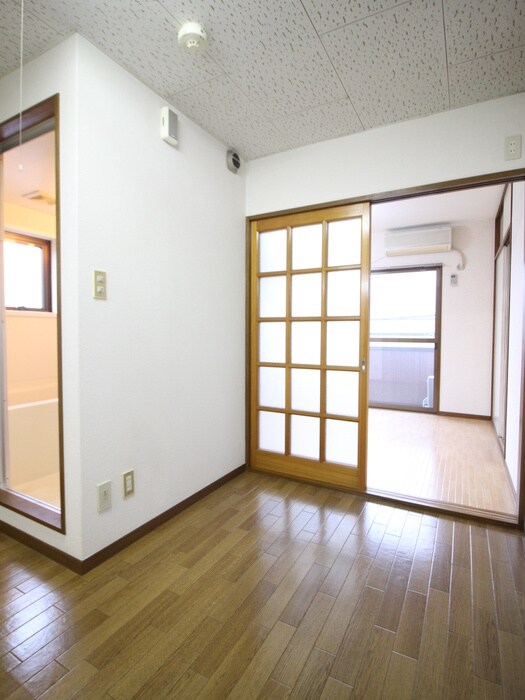 物件内観写真11　(居室)