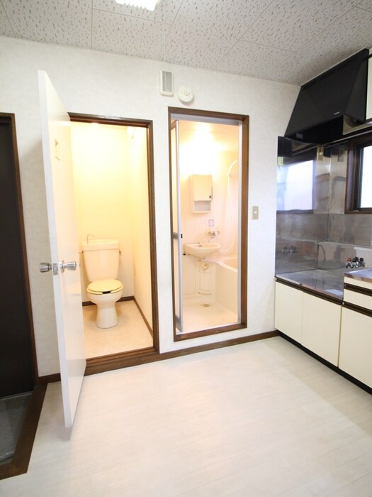 物件内観写真12　(居室)