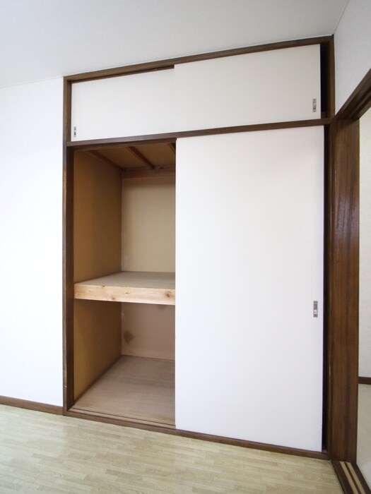 物件内観写真21　(収納)