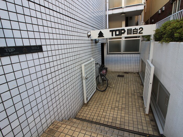 物件外観写真2　(同型モデル)