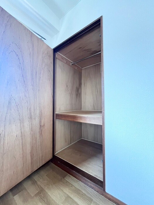 物件内観写真13　(収納)