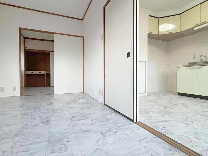 物件内観写真6　(居室)