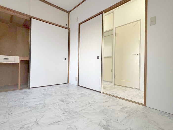 物件内観写真11　(居室)