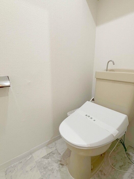 物件内観写真14　(トイレ)