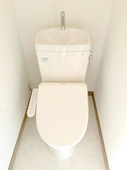 物件内観写真15　(トイレ)