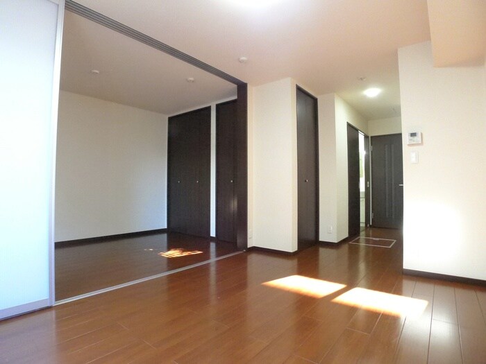 物件内観写真8　(居室)