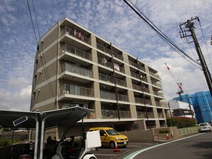 ﾗｲｵﾝｽﾞﾏﾝｼｮﾝ青葉台（505）外観写真