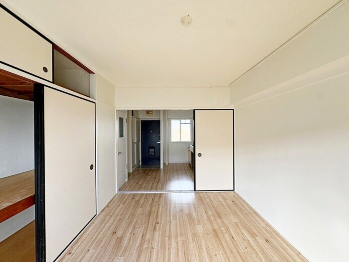 物件内観写真9　(居室)