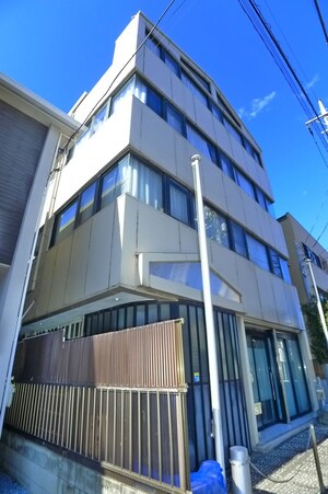 グリ－ンロ－ドパレス外観写真