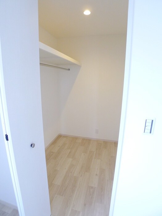 物件内観写真7　(収納)