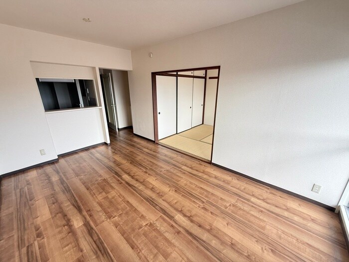 物件内観写真7　(居室)