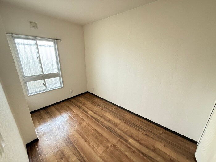 物件内観写真11　(居室)