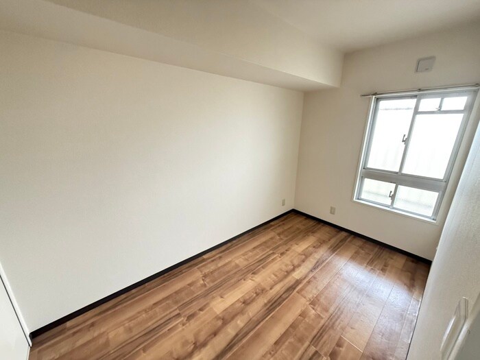 物件内観写真11　(居室)