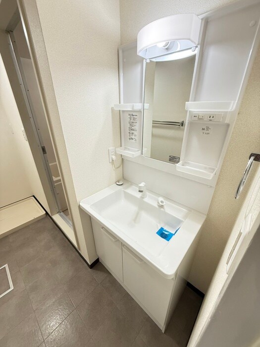 物件内観写真16　(洗面)