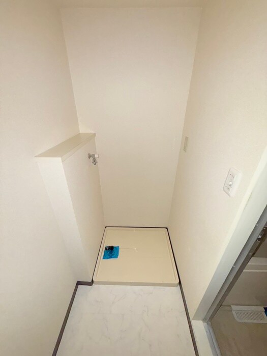 物件内観写真20　(洗濯機置場)
