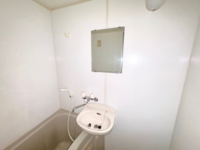 物件内観写真10　(洗面)