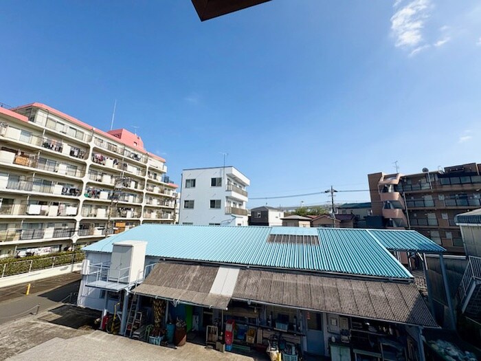 物件内観写真15　(室内からの展望)