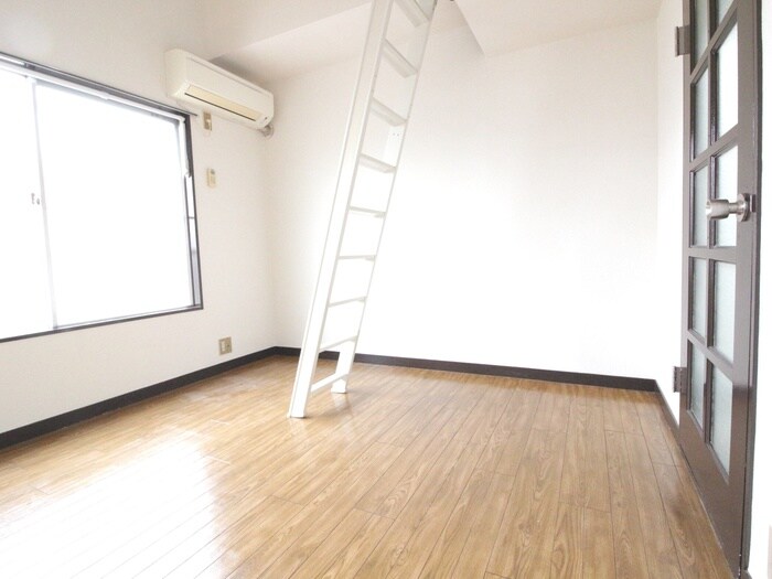 物件内観写真7　(居室)