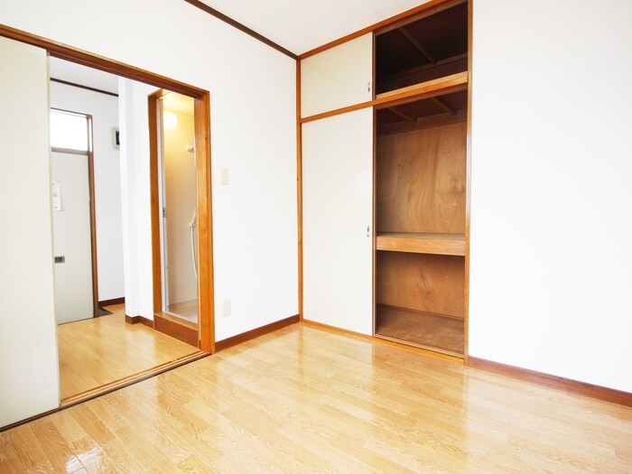 物件内観写真9　(居室)