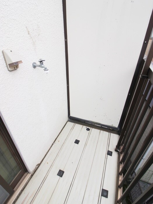 物件内観写真15　(洗濯機置場)